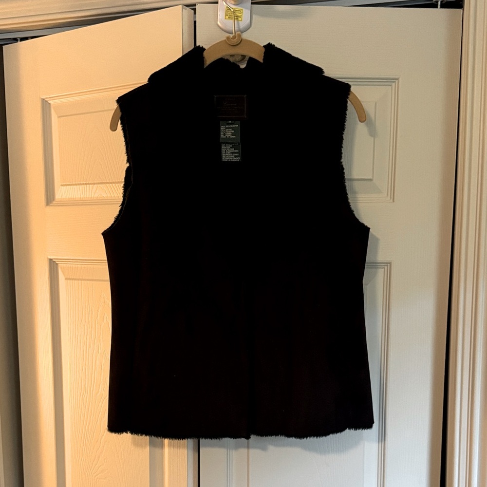 Black Sleeveless Women's Suede Vest